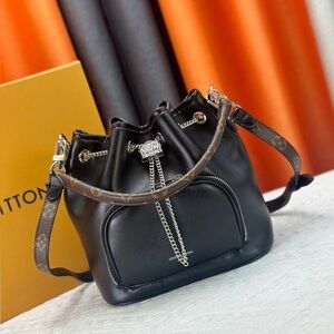 Louis Vuitton Black and Brown Shoulder Bag